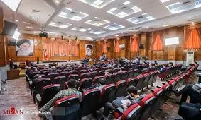 رونمایی از خودروی لاکچری شش و نیم میلیاردی در دادگاه مدیران سابق بانک‌مرکزی / فیلم