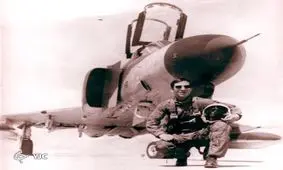 خلبان شهیدی که دوست داشت کفنش پرچم ایران باشد + تصاویر