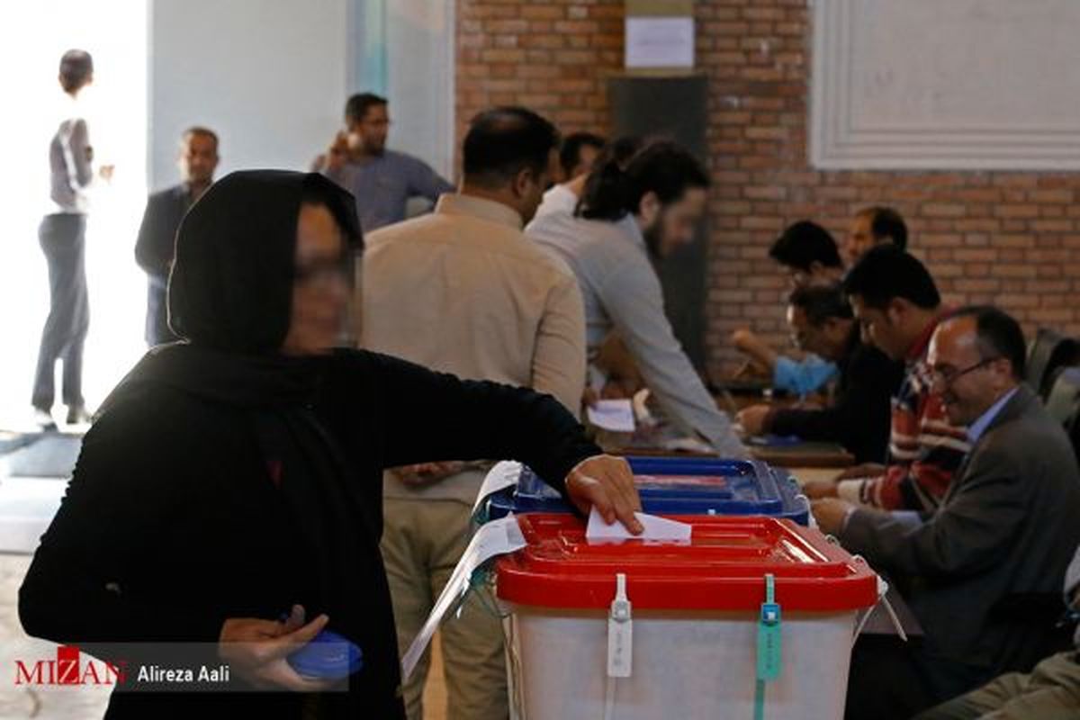تصاویری از رای دادن در زندان اوین