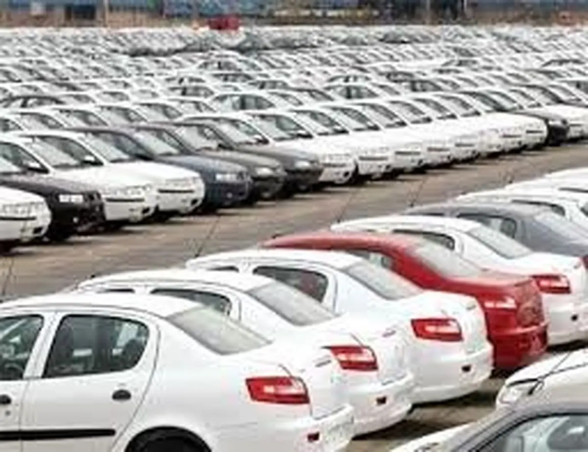افزایش قیمت خودرو در سایه نبود نظارت و چراغ سبز دولت به گرانی!