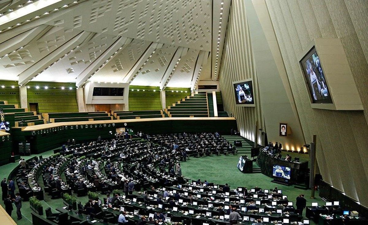 حلقه پایداری به جای حلقه نیاوران | زاکانی به نیاوران رفت