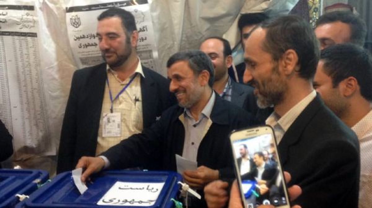 بقایی به احمدی نژاد رای داد