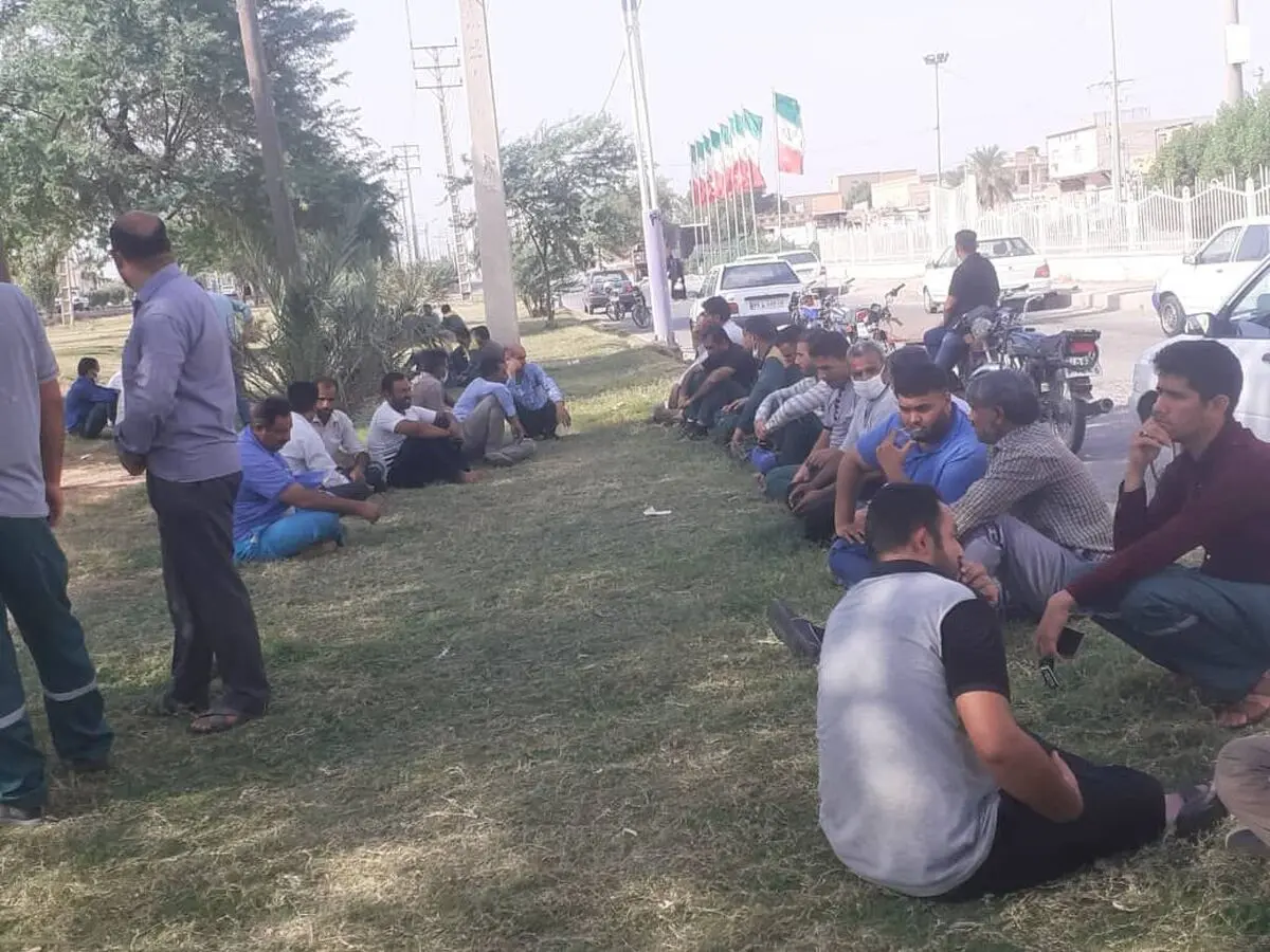 کارگران شهرداری کوت‌عبدالله از بی‌توجهی مسئولان گله دارند