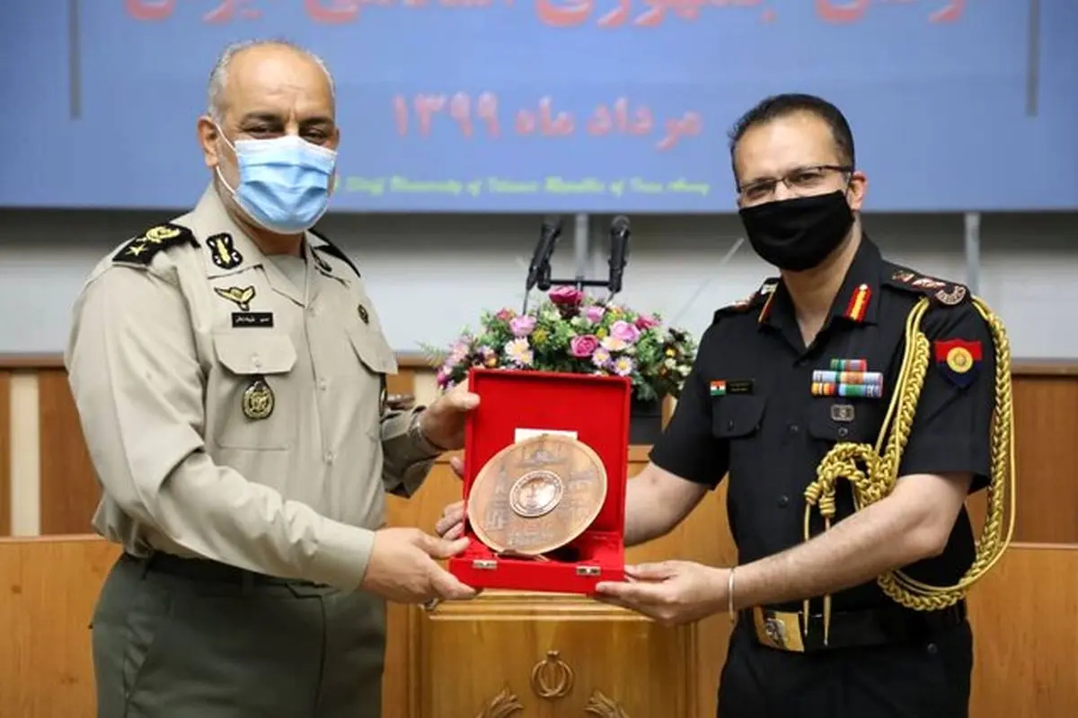 در پذیرش دانشجویان خارجی محدودیت نداریم