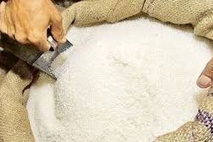بیش از ۱۱۵۰ تن شکر در لرستان توزیع می‌شود