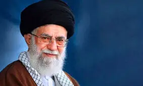 پرچم و نشان فداکاری به دانشگاه افسری امام علی (ع) ارتش اهدا می‌شود