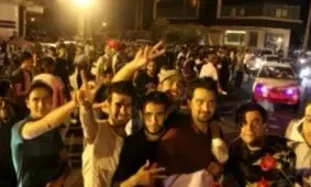 اقدام جالب حامیان رئیسی در جشن پیروزی روحانی