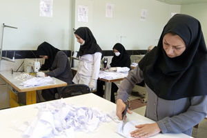 روزانه سه هزار ماسک در ایرانشهر تولید می‌شود