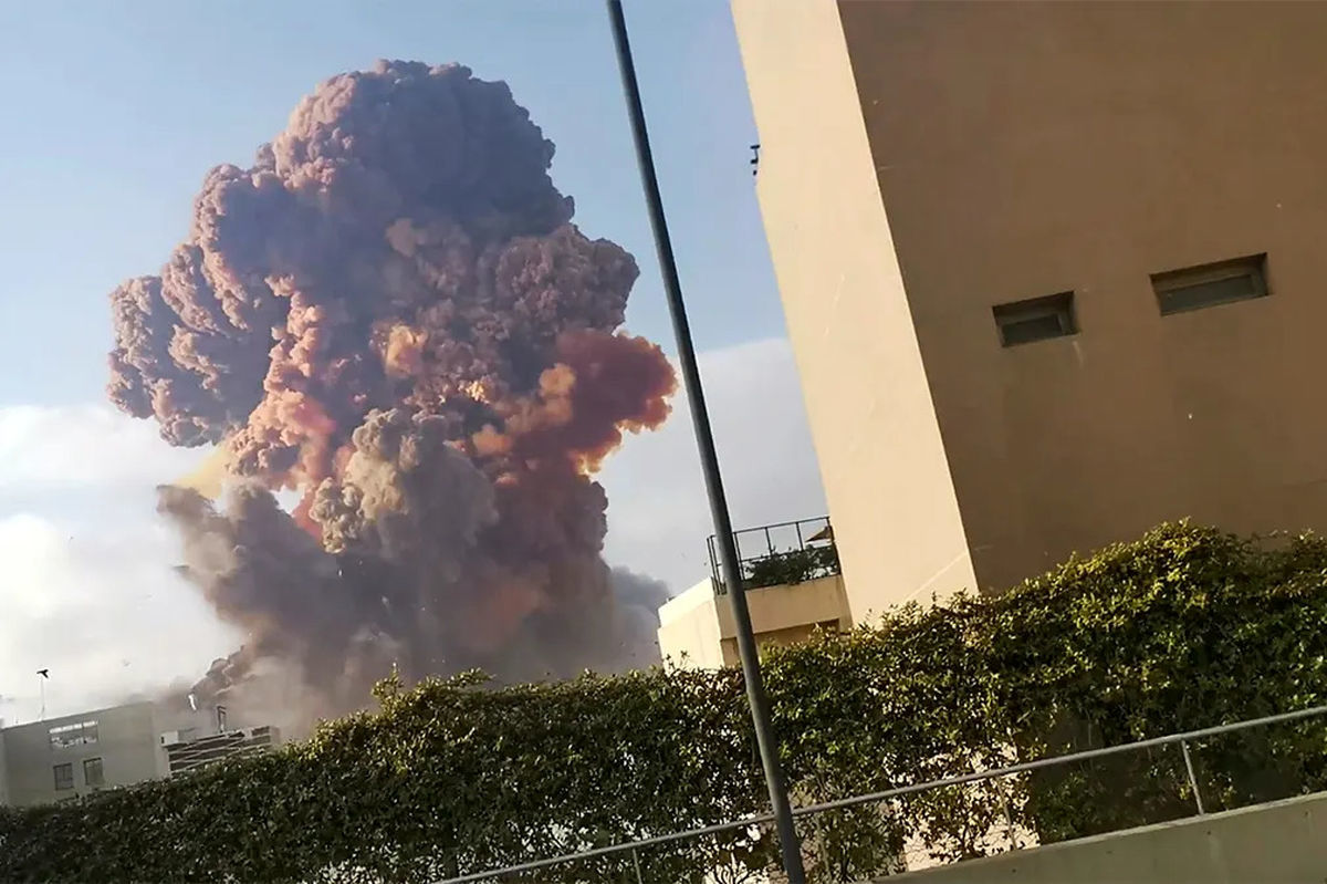 دو ویدئوی نزدیک‌تر از لحظه انفجار در بندر بیروت