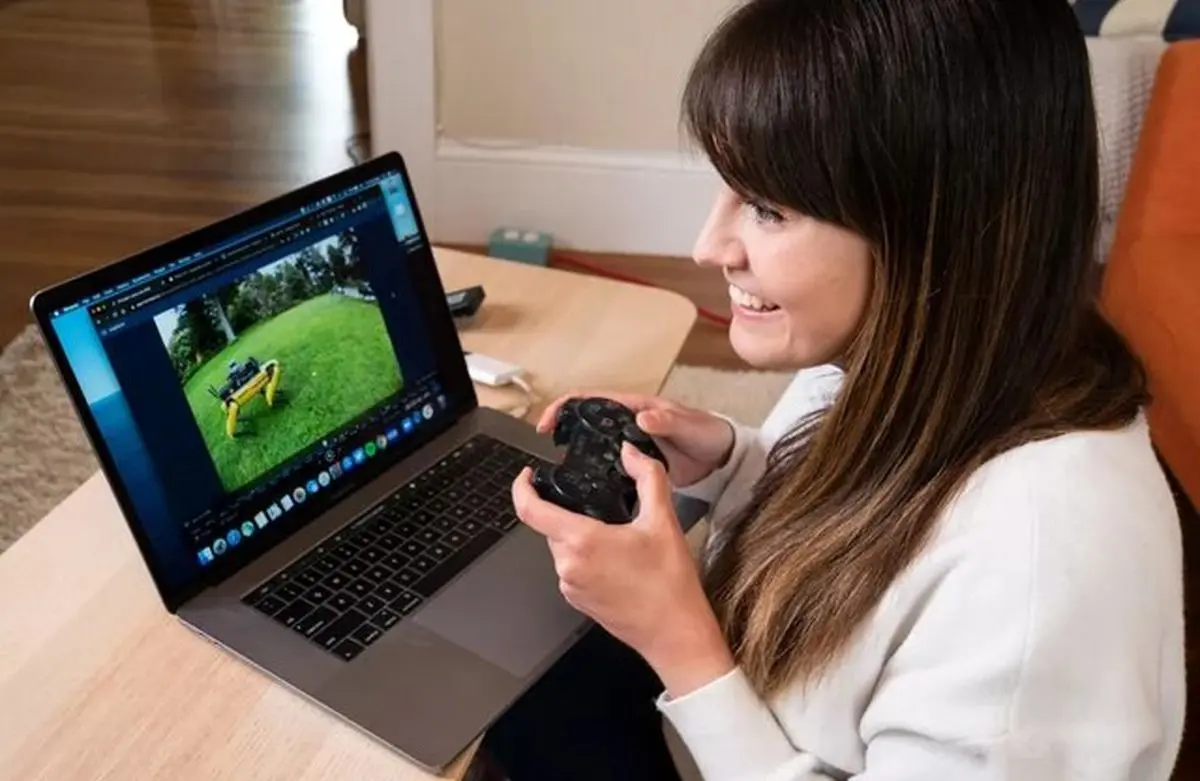 کنترل سگ رباتیک "بوستون داینامیکز" با کمک دسته پلی‌استیشن!