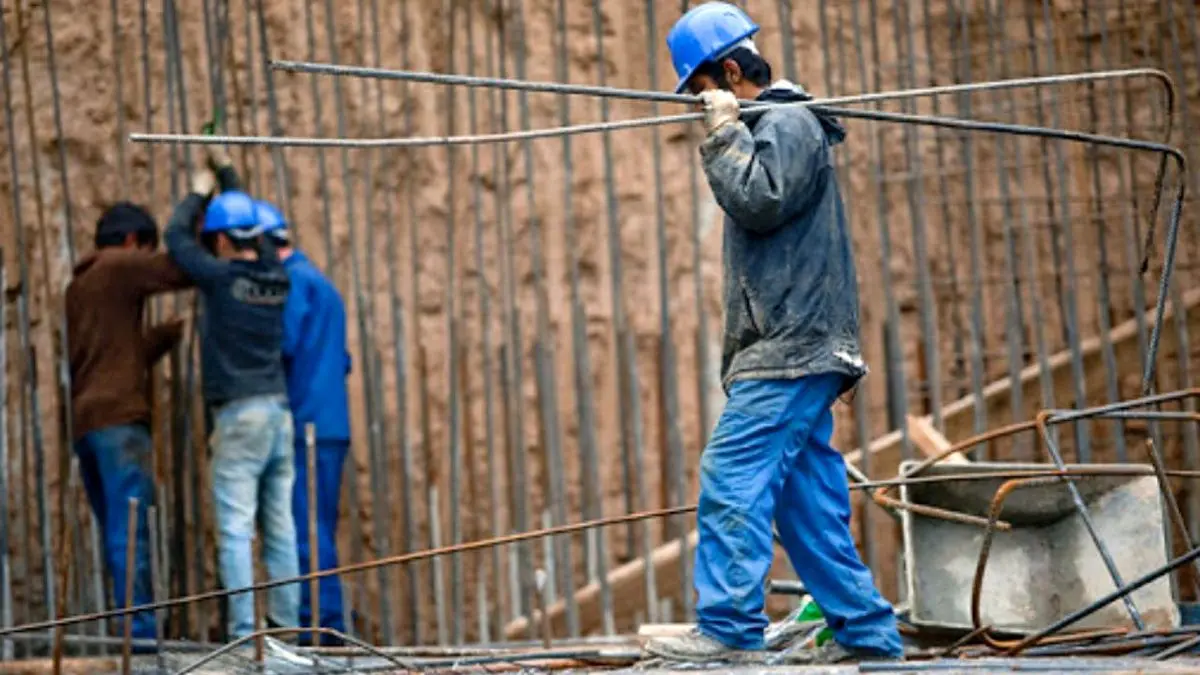 سهام‌دار کردن کارگران از مشکلات خصوصی‌سازی‌ می‌کاهد؟