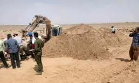 زنده به گور شدن ۲ جوان در زیر شن و ماسه در بافق