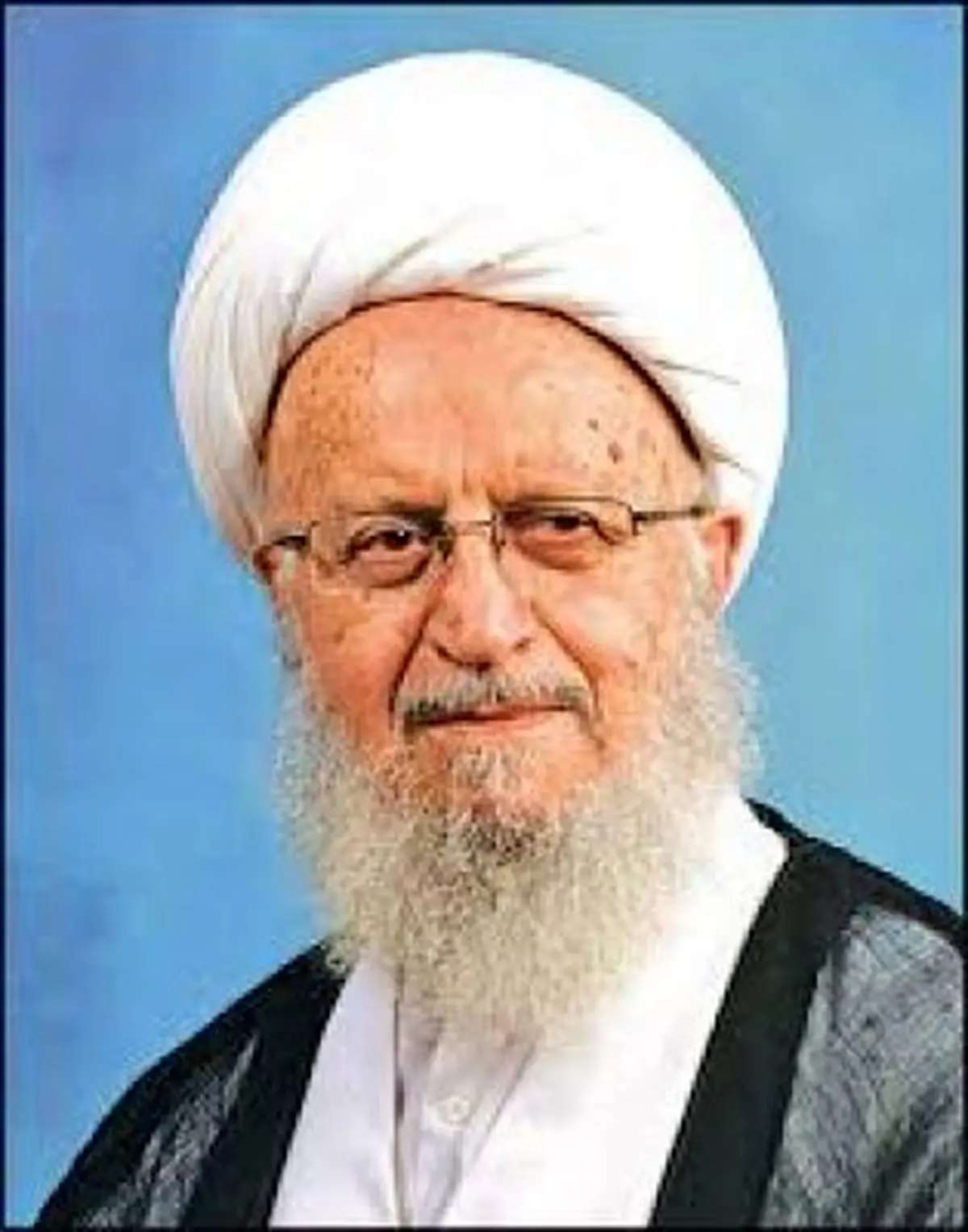 آیت‌الله مکارم‌شیرازی: ما موشک می‌سازیم که به غربی‌ها وابسته نباشیم