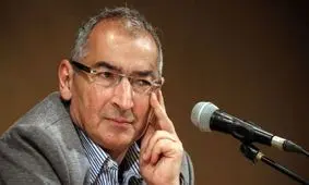 زیباکلام: باید برجام ۹۹ را با آمریکا امضا کنیم!