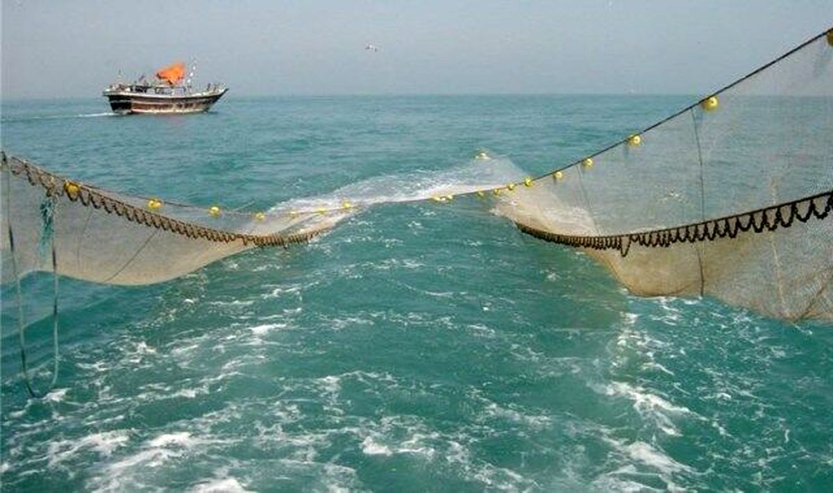 توقیف ۶ شناور در مناطق دریایی خوزستان به خاطر صید ترال