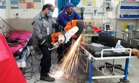 گیر کردن دست کارگر درون چرخ گوشت