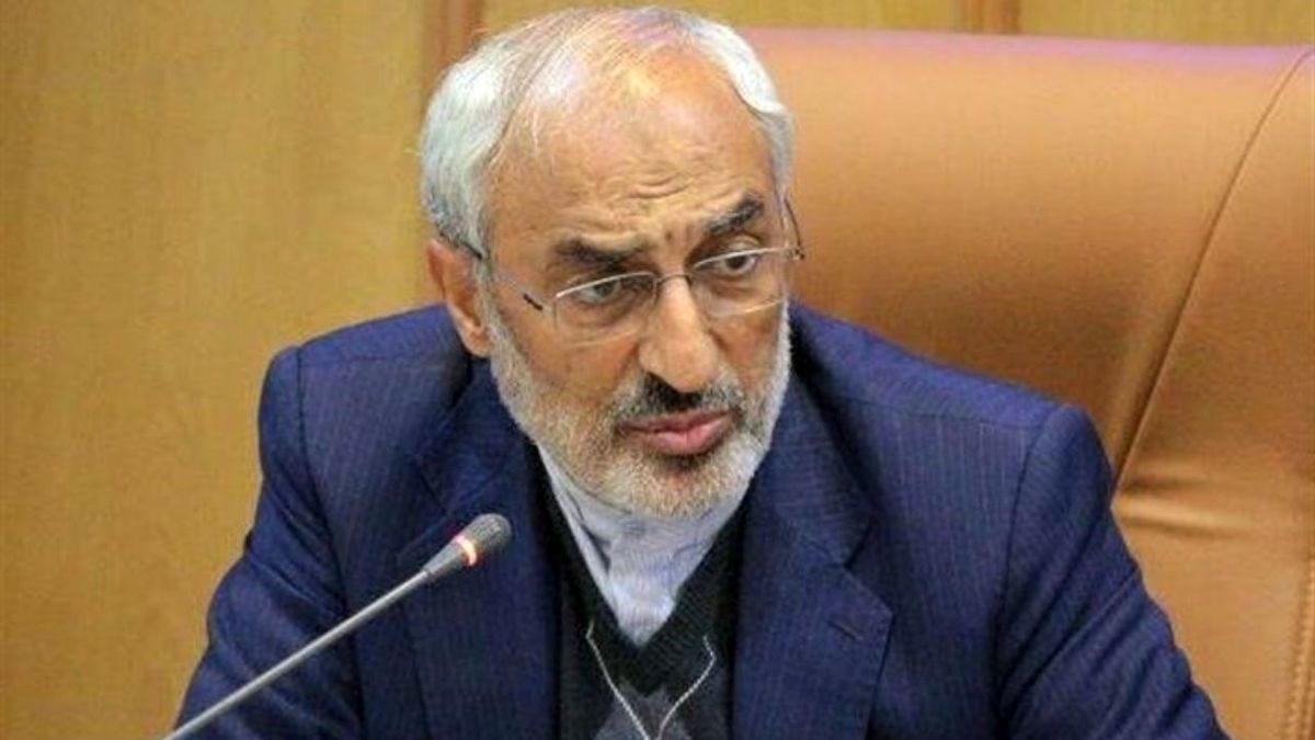 اولویت اصلی آموزش و پرورش باید آموزش حضوری باشد