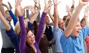 یوگای خنده و فواید بی‌نظیرش