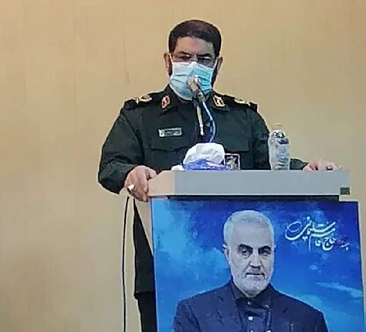 مکتب شهید سلیمانی مکتب دست گرفتن است نه مچ گرفتن/شهید سلیمانی هیچ کسی را هل نداد