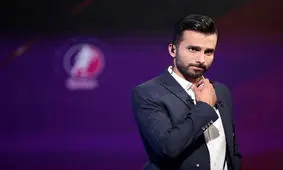 طعنه میثاقی به حضور وزیر ورزش بر روی سکوی قهرمانی پرسپولیس