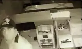 بریده شدن اتفاقی سر سارق، حین سرقت از بانک / ویدئو