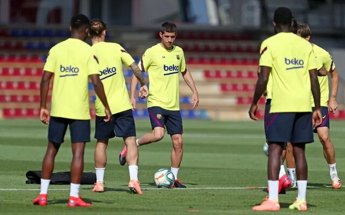 یکی از بازیکنان بارسلونا به کرونا مبتلا شد