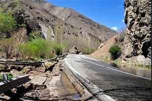 ۱۴ نقطه از جاده پلدختر به خرم‌آباد در معرض تخریب قرار دارد