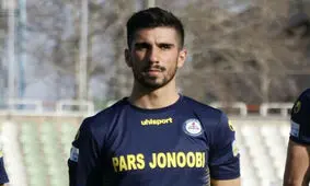 هافبک پرسپولیسی به کانادا برمی‌گردد