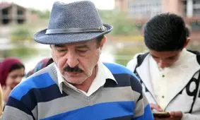 منوچهر آذری: سفر نروید، ماسک بزنید