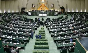 ارائه دادخواست به دستگاه قضایی عليه "تخريب كنندگان مجلس"