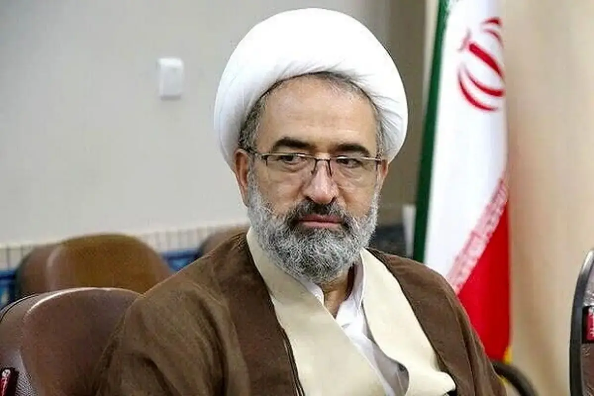 واکنش معاون حوزه‌های علمیه به شایعه سرقت مبالغ کمک به لبنان توسط یک طلبه/ طلبه‌ای به نام شمقدری در لیست ما نیست

