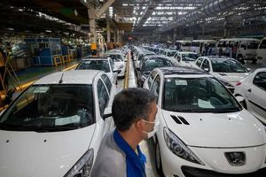 ثبتنام ایرانخودرو آبان ۱۴۰۴؛ تفاوت قیمت کارخانه و بازار چقدر است؟