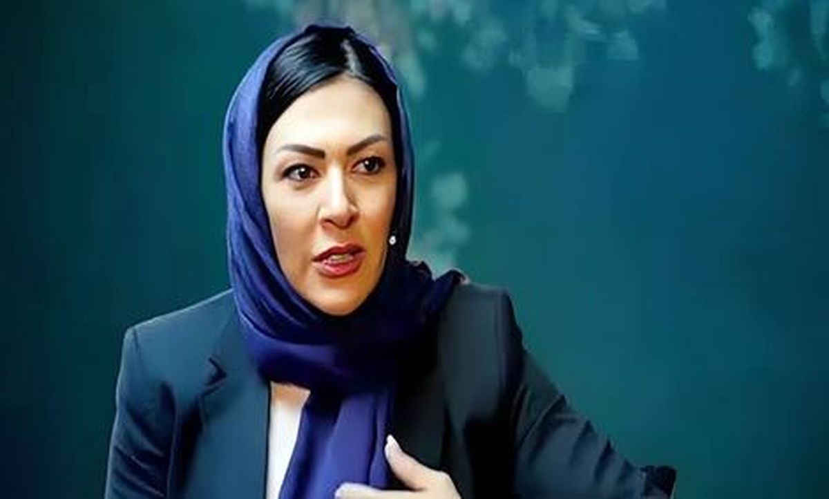رئیس هیات اتومبیل رانی یک شهرستان ، یک زن دارد یک حرمسرا ؛ دوست‌ دخترهای‌شان را با هم قسمت می‌کنند! /ویدئو