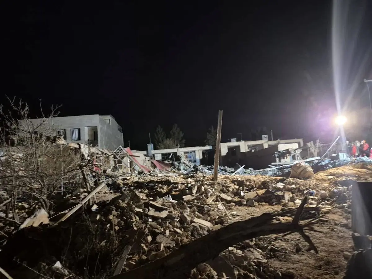 تصاویر حمله امشب رژیم صهیونیستی به یک محله مسکونى در  محلات 