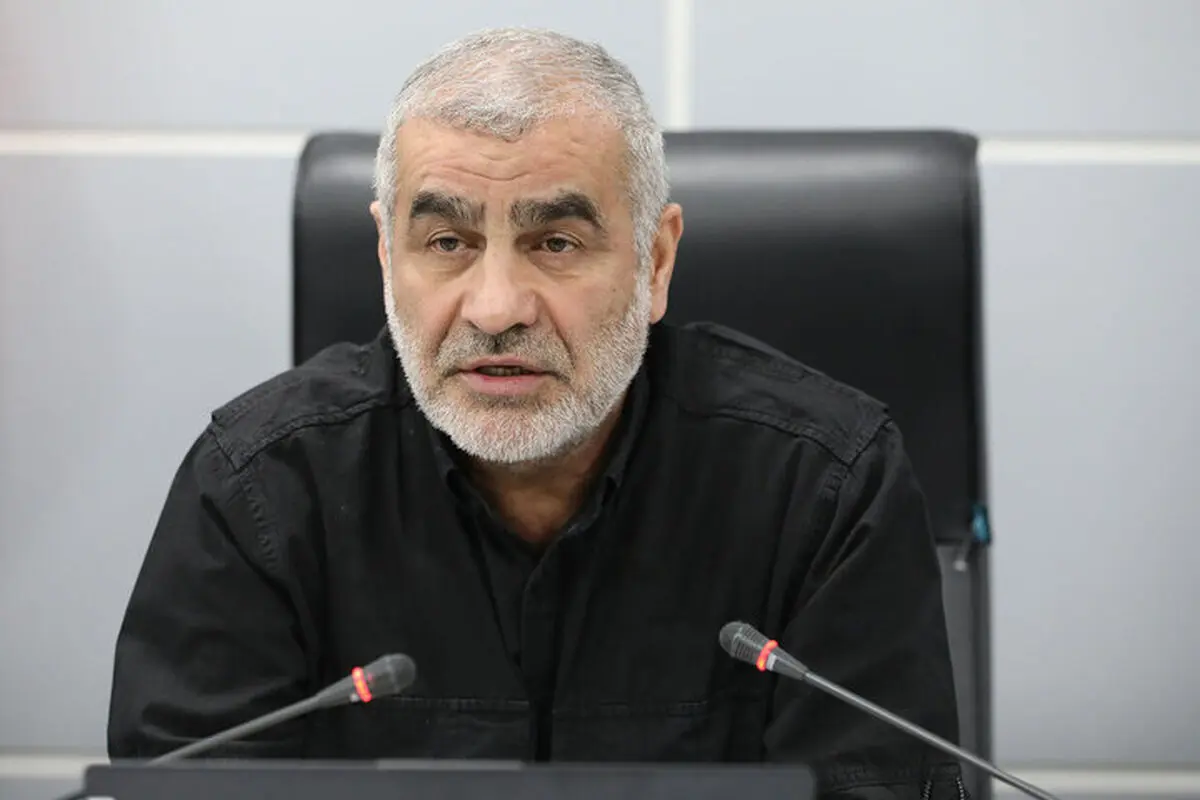 نایب رئیس مجلس: تنگه هرمز دشمن را به فلاکت انداخته است/ دشمنی آمریکا با ایران برای استقلال‌طلبی است