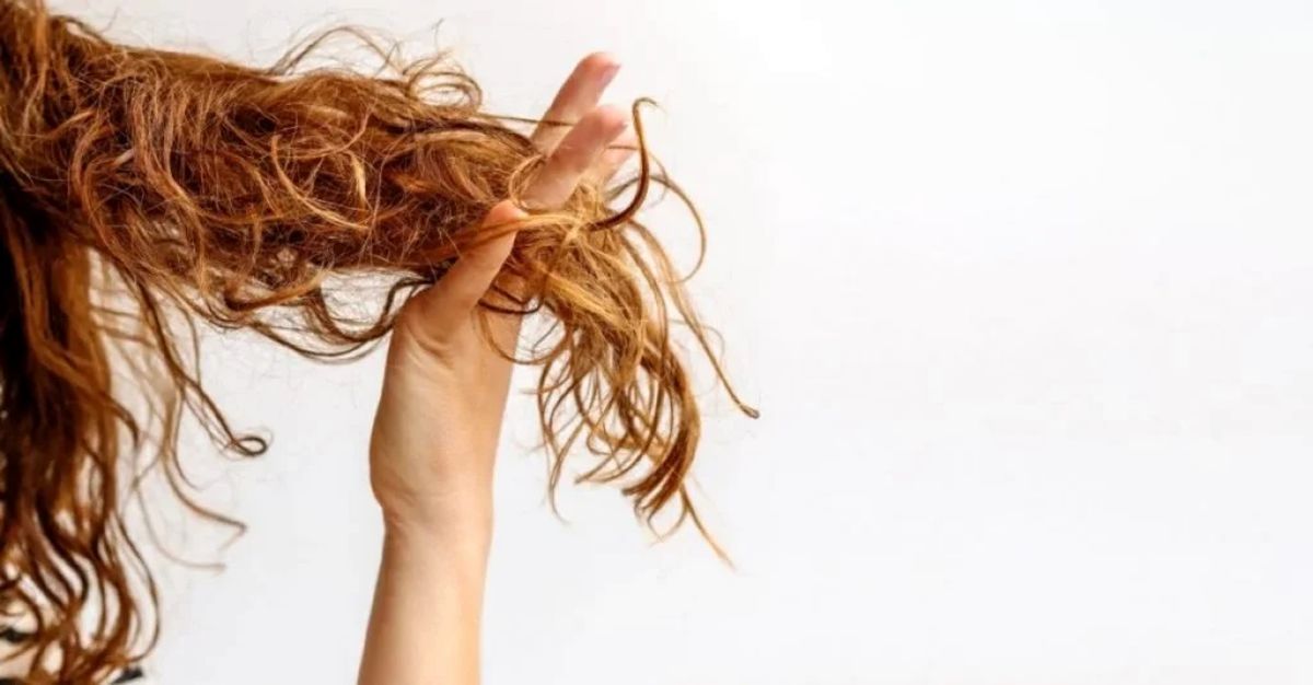 آب سخت با موهای ما چه می‌کند و چگونه از آسیب‌ آن به موها جلوگیری کنیم؟