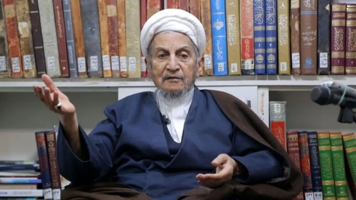 مخدوش کردن سنگ‌ قبر یک مرجع تقلید/ عکس