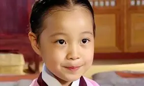 مراسم ازدوج بازیگر نقش کودکی یانگوم؛ جو جونگ ئون در کنار همسرش/ تصاویر