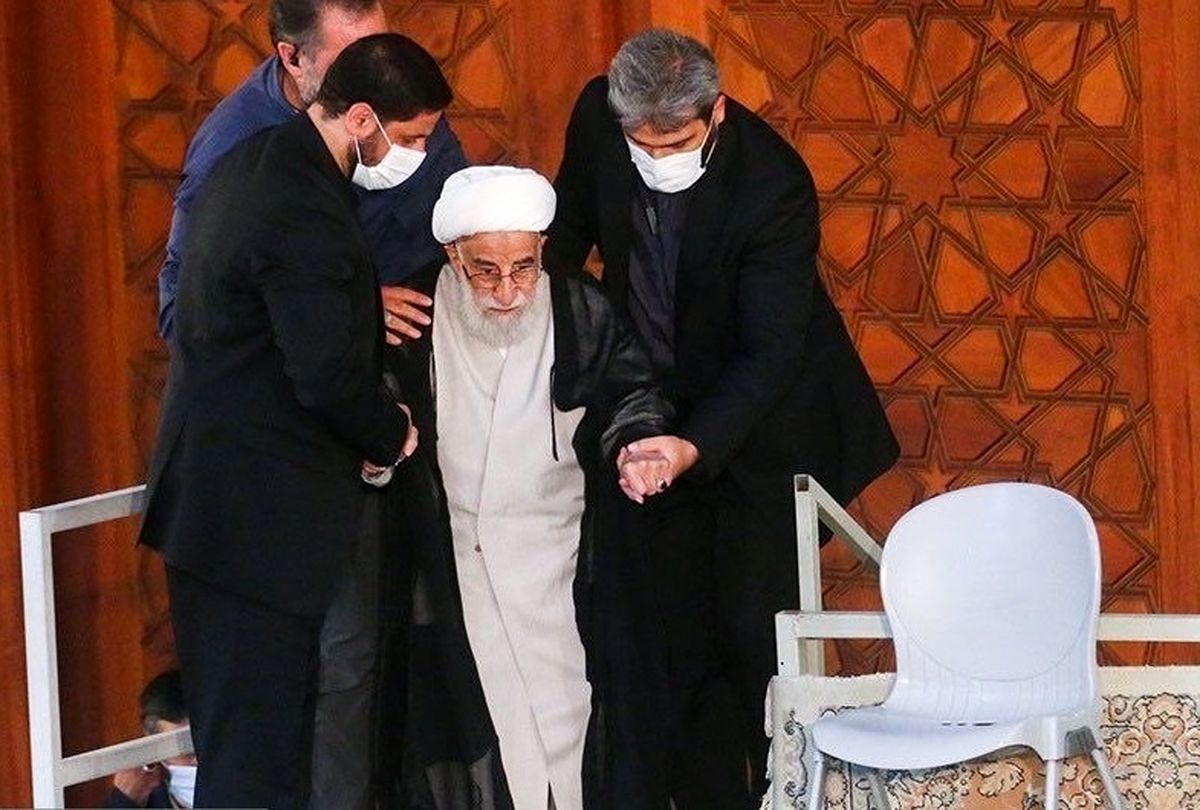 انتخاب مجدد احمد جنتی ۹۹ ساله به عنوان دبیر شورای نگهبان، چه معنایی دارد؟