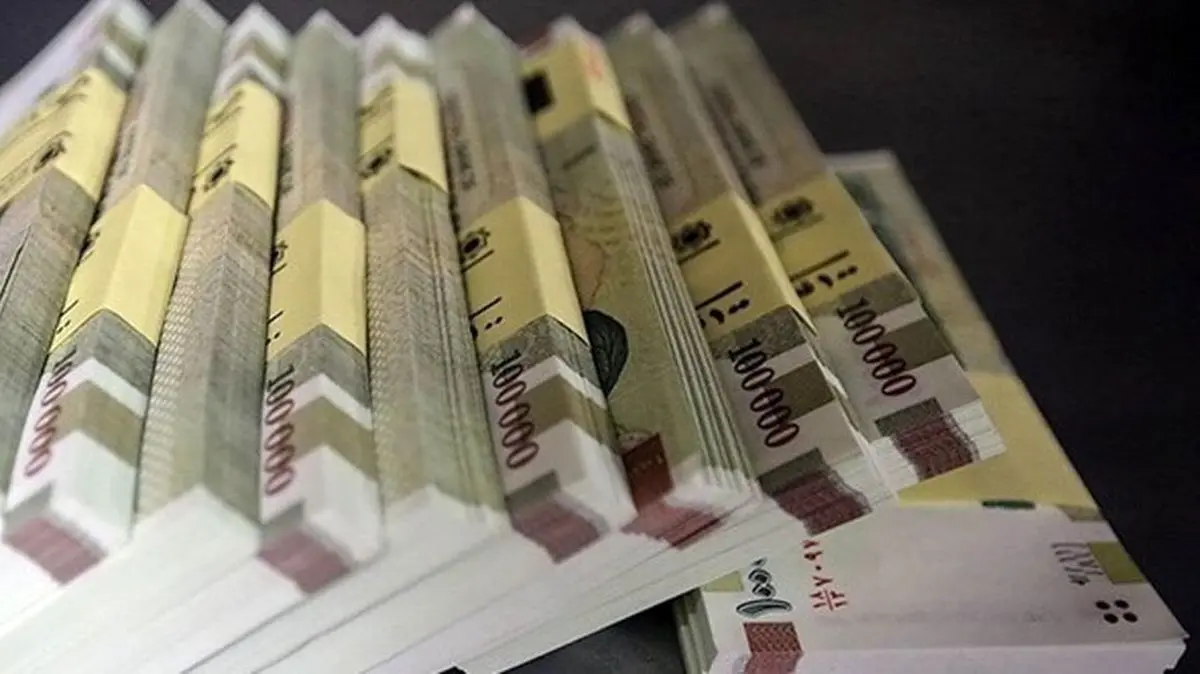 شکایت کارگران به دیوان عدالت درباره حقوق