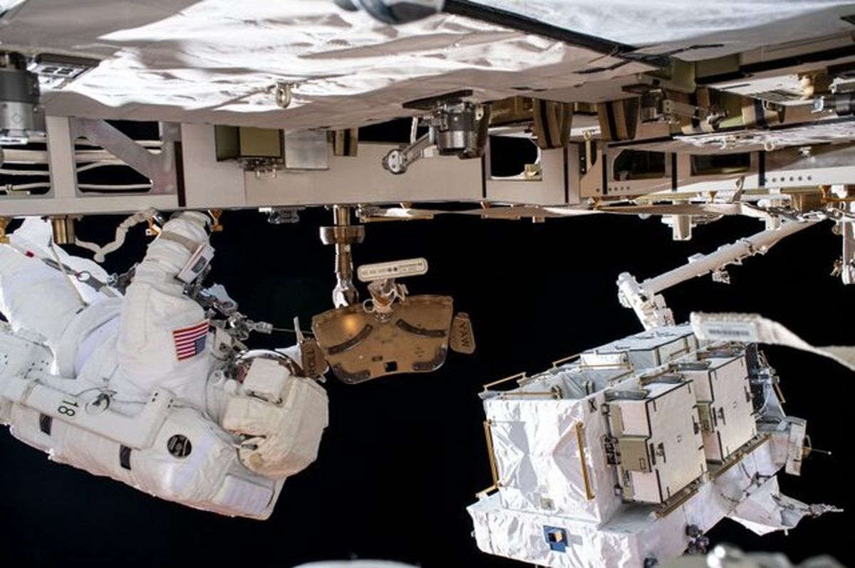 نشت هوا از داخل ایستگاه فضایی بین‌المللی/ حال فضانوردان خوب است
