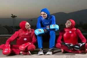 حضور خواهران منصوریان در مسابقات MMA