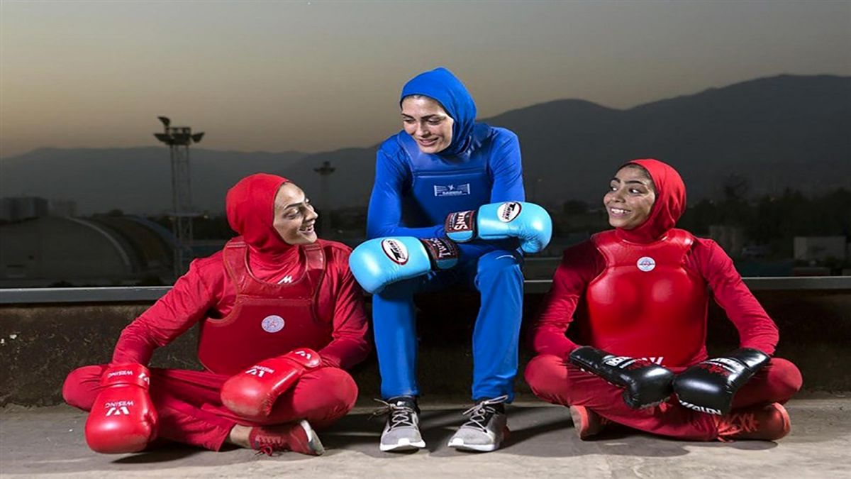 حضور خواهران منصوریان در مسابقات MMA