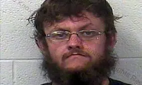 فروختن دختر توسط ناپدری پلیدش در پمپ بنزین