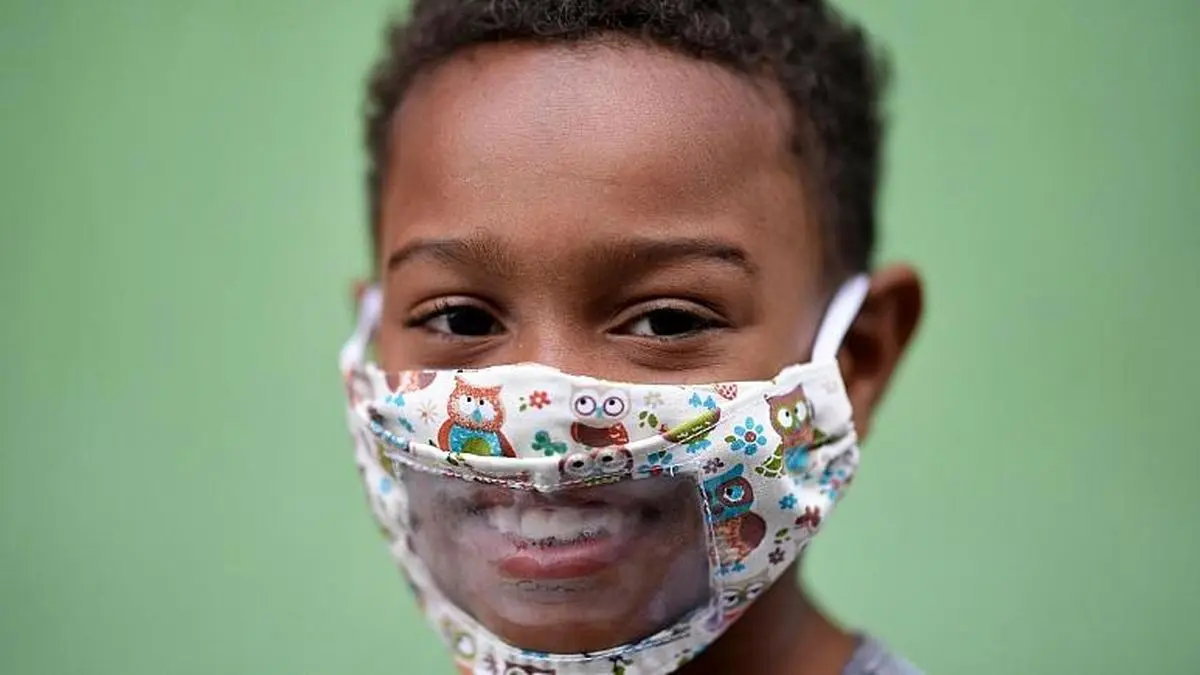 ماسک شفاف؛ کمکی به ناشنوایان برای لب‌خوانی و درک حالت چهره