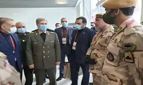 دیدار ورزشی وزیر دفاع در روسیه / عکس