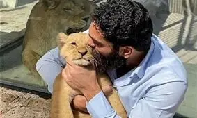 واکنش محیط‌زیست به فیلم جنجالی خواننده مشهور با یک توله شیر