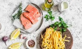بهترین غذاهایی که سالمندان باید بخورند