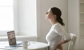 عوارض ایستادن و نشستن طولانی در بانوان