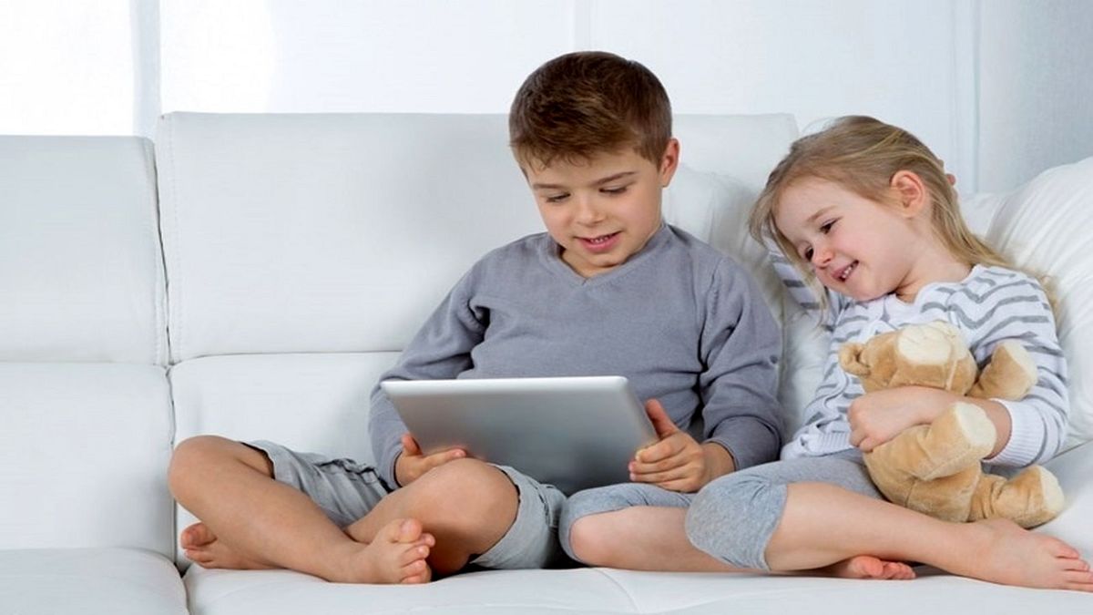 حضور فرزندان در فضای مجازی را چگونه مدیریت کنیم؟